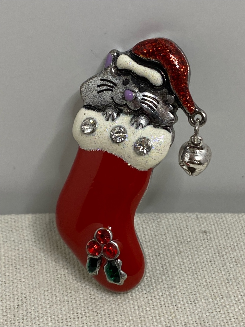 Vintage KC Kenneth Cole Christmas Cat In Stocking Brooch Pin Red Enamel
